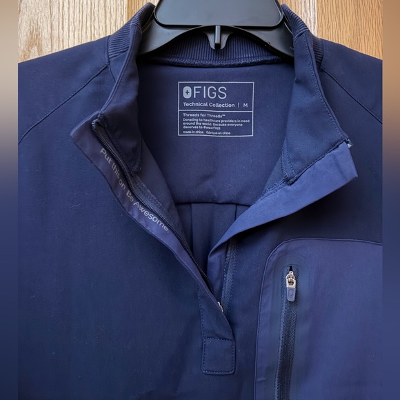 Figs Scrub Top - Picture 4 of 6